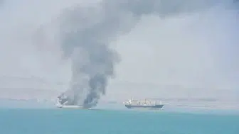 Hürmüz Boğazı'nda alarm ! Gemi bilinmeyen cisimle vuruldu, mürettebattan kayıp var