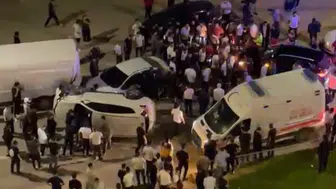 Hakkari'de trafik kazasında 2'si çocuk 4 kişi yaralandı