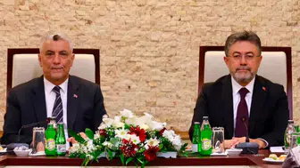 Bakan Bolat ve Bakan Yumaklı'dan ortak hububat zirvesi : Rekolte ve piyasa değerlendirildi