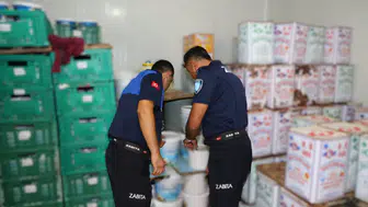 Antalya'da tarihi geçen 15 ton süt ürününe el konuldu