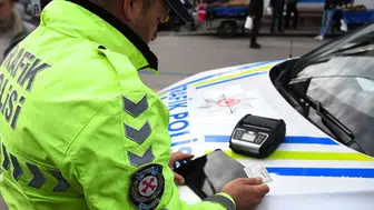 Eskişehir'de trafik denetimleri : Aday sürücüsü alkollü yakalandı