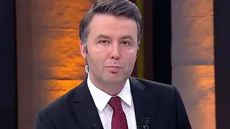 Mehmet Akif Ersoy'dan 'tahliye' vaadiyle para isteyen 4 şüpheli yakalandı