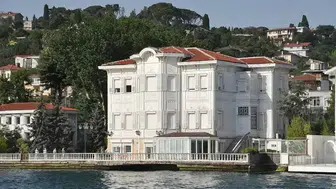 İstanbul Boğazı'nda servet değerindeki yalıların sahipleri kimlerdir?