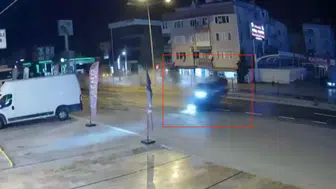 Yalova'da otomobil takla attı : Sürücü yaralandı