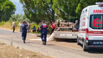 Aydın'da kamyonet devrildi: 2 ölü, 1 yaralı