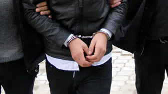 Samsun’da kaçakçılık operasyonu ! İş yerinden 3 otomobil motoru çıktı