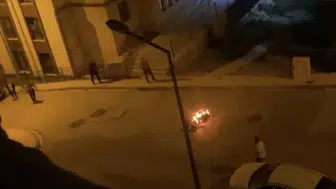 Elazığ'da akılalmaz olay : Sokak ortasında motosikletini ateşe verdi