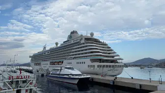 'Crystal Serenity' 693 yolcusuyla Bodrum'da