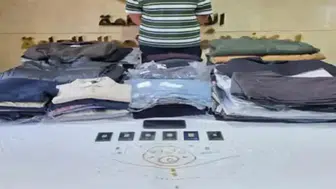 Sistemdeki açığı fırsata çevirdi : Evinden altın külçeler ve binlerce liralık ürün çıktı