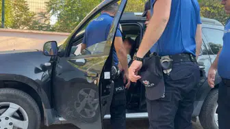 Burdur’da kendisine zarar verdiğini bildiren kadın araçta bulundu