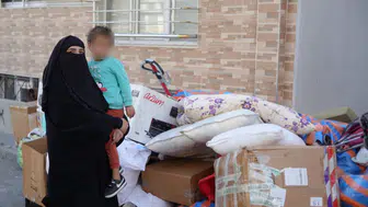 Hasta annesine refakat etti : 4 yaşındaki oğluyla sokakta kaldı