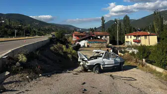 Tokat'ta otomobiller çarpıştı : 1 ölü, 3 yaralı