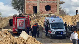 Başakşehir'de inşaat alanında toprak kayması