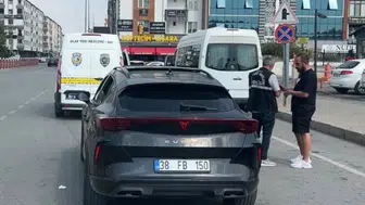 Anahtarı üzerinde unutulan aracı 4 çocuk çaldı