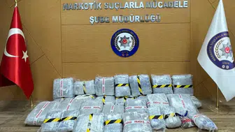 İzmir'de uyuşturucu operasyonu : 80 kilo 463 gram skunk ele geçirildi