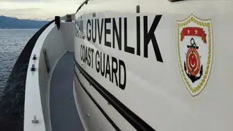Paddle board ile denize açıldılar, kürekleri kırılınca mahsur kaldılar ! Polis kurtardı