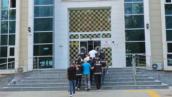 Kırşehir'de iş yerine çağırdıkları kişileri darbederek paralarını aldılar : 4 tutuklama