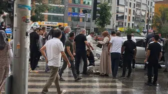 Elazığ'da otomobil yayaya çarptı : Sürücü kaçtı