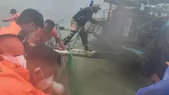 Filipinler'de köprü çöktü : Nehirde sürüklenen araçta 1 kişi öldü, 3 kişi kayıp