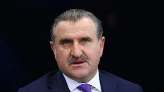 Bakan Bak Türkiye-İtalya karşılaşmasını stadyumdan takip etti