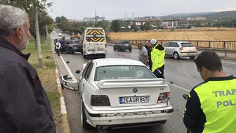 Eskişehir'de kayganlaşan yolda 7 araç çarpıştı : 1 yaralı