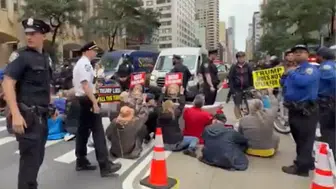 BM Genel Kurulu öncesi New York'ta Trump protestosu : Eylemciler 2. Cadde'de toplandı