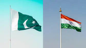 Pakistan ve Hindistan donanmaları Umman Denizi'nde çarpıştı