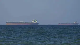 İran Devrim Muhafızları’ndan Kuveyt ve Bahreyn’deki petrol tankerlerine saldırı tehdidi