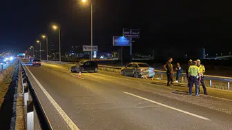 Kayseri'de iki otomobil çarpıştı: Sürücü yaralandı