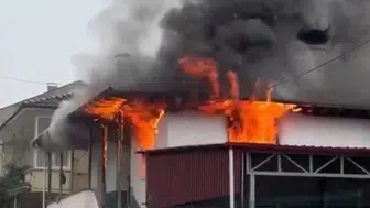 Tokat Erbaa'da iki katlı evde korkutan yangın