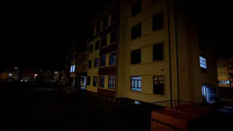 Eskişehir'de liseye gece baskını : 3 çocuk yakalandı