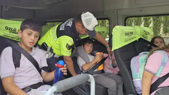 Bilecik’te okul çevrelerinde denetim : 397 şahıs ve 159 araç kontrol edildi