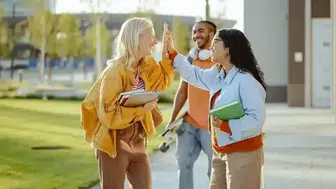 Arkadaşlık ilişkilerini güçlendirmek için neler yapılmalı ?