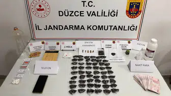 Düzce'de uyuşturucu operasyonu : 55 paket uyuşturucu ve hassas terazi ele geçirildi