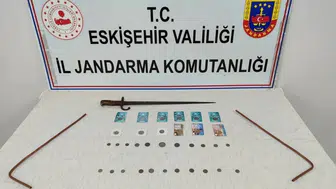 Eskişehir'de tarihi eser operasyonu : Helenistik döneme ait 46 sikke bulundu
