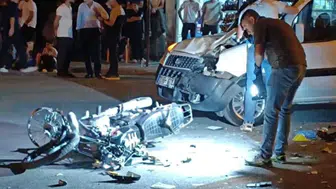 Batman'da ticari araçla çarpışan 21 yaşındaki motosikletli öldü