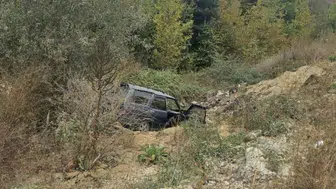 Bursa İnegöl'de otomobil şarampole uçtu : 2 yaralı