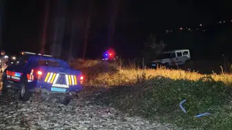 Tekne alabora oldu : 1 polis hayatını kaybetti, 1 polis aranıyor