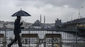 İstanbul'da hava sıcaklıkları sert düşecek: Meteoroloji ve AKOM'dan sağanak uyarısı