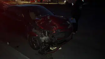 Kocaeli'de virajı alamayan otobüs, iki otomobile çarptı : 3 yaralı