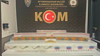 Afyonkarahisar'da 700 paket gümrük kaçağı sigara ele geçirildi