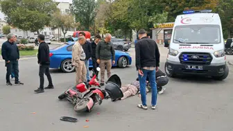 Karaman’da otomobille elektrikli bisiklet çarpıştı : 83 yaşındaki sürücü yaralandı