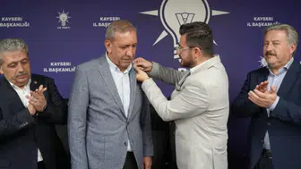 CHP’li Melikgazi Belediye Meclis Üyesi Mahir Ağca, AK Parti’ye katıldı
