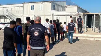 Aydın'da göçmen kaçakçılığı operasyonu : 19 düzensiz göçmen yakalandı, 1 tutuklama