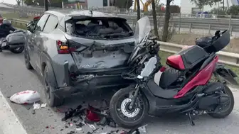 Tuzla TEM Otoyolu'nda kaza: Emniyet şeridindeki otomobile çarpan motosikletli polis yaralandı
