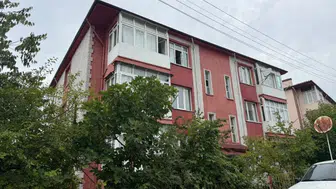 Karabük'te pencereden düşen yabancı uyruklu öğrenci yaralandı