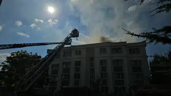 Kayseri'de öğrenci yurdunun çatısında yangın çıktı