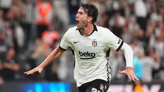 Beşiktaş’ın Sırp golcüsü Vlahovic'ten derbi açıklaması