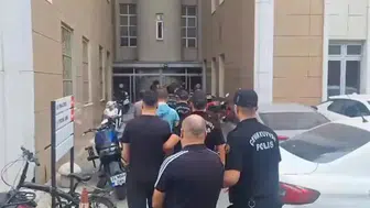 Manisa'da uyuşturucu satıcılarına eş zamanlı operasyon : 20 tutuklama
