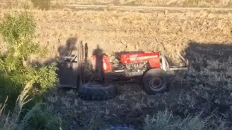 Çorum'da minibüs ile çarpışan traktörün sürücüsü öldü